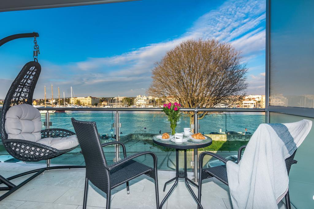 Lavender Apt. W. Balcony In Old Town Apartment Zadar Exterior photo