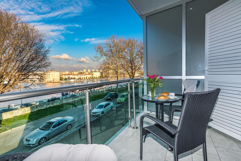 Lavender Apt. W. Balcony In Old Town Apartment Zadar Exterior photo